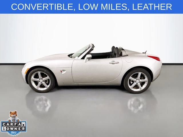 Used 2009 Pontiac Solstice Convertible w/ Premium Package RWD image 4