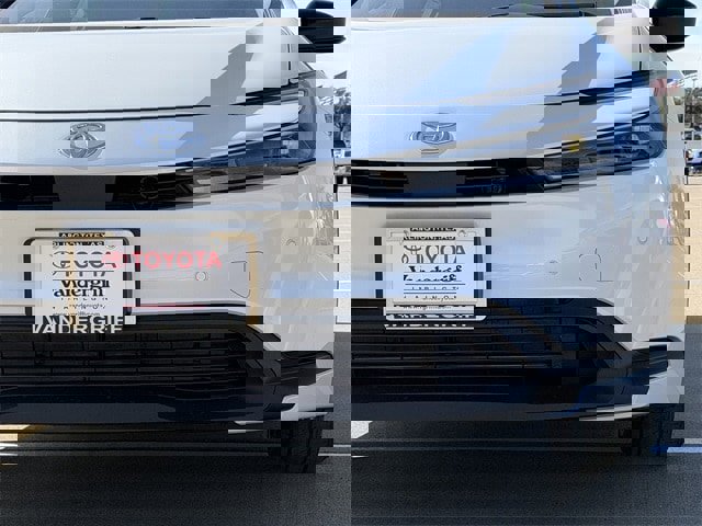 New 2026 Toyota Prius LE image 8