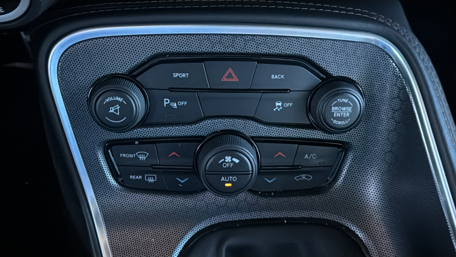 Used 2016 Dodge Challenger R/T Plus RWD image 26