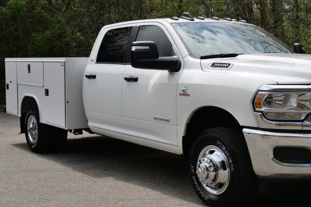 Used 2024 RAM 3500 SLT w/ Quick Order Package 2YG SLT image 47