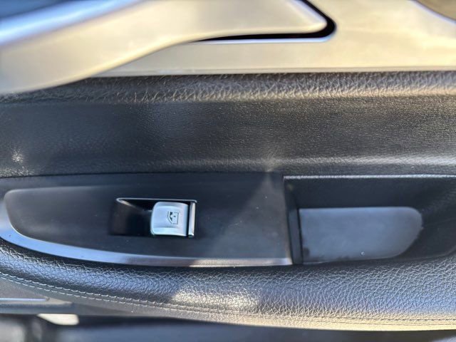 Used 2019 BMW 740e xDrive w/ Executive Package AWD/4WD image 66