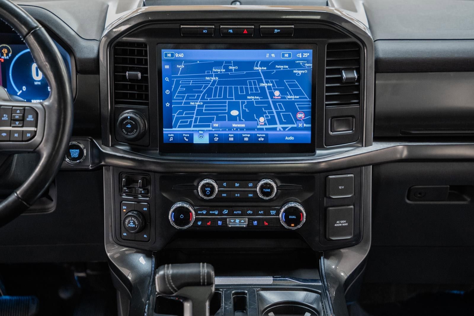 Certified 2022 Ford F150 Lariat w/ Equipment Group 502A High image 28