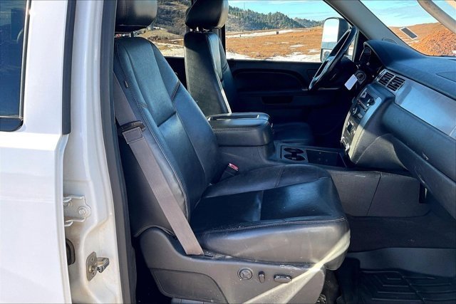 Used 2013 Chevrolet Silverado 3500 LTZ w/ LTZ Plus Package image 27