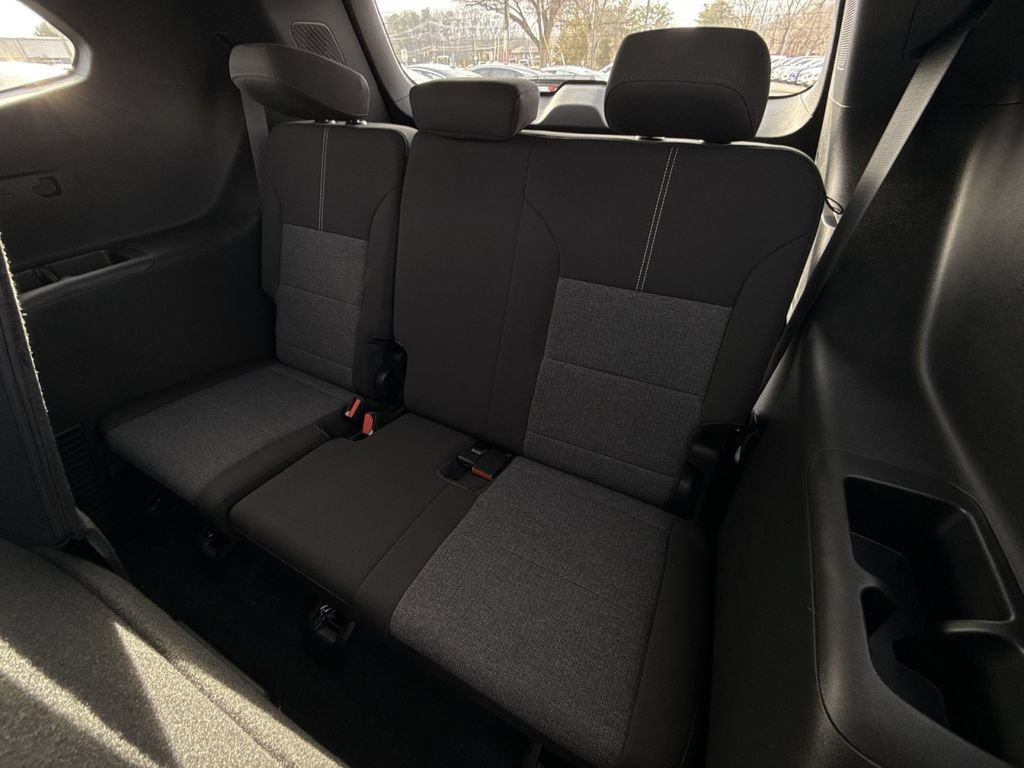 New 2026 GMC Acadia Elevation FWD image 25