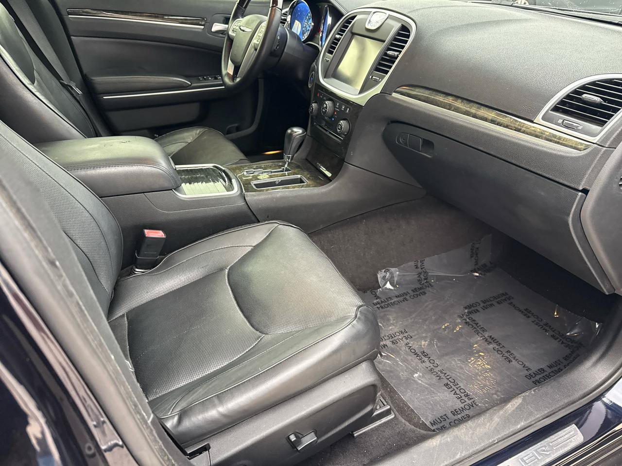 Used 2011 Chrysler 300 C w/ Sound Group RWD image 47