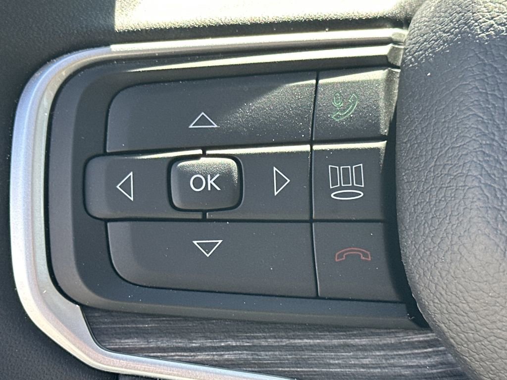 Used 2024 Jeep Wagoneer L Series III w/ Premium Group I image 28