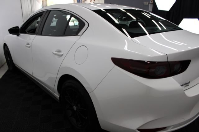 Used 2020 MAZDA MAZDA3 AWD Sedan w/ Select Package image 9