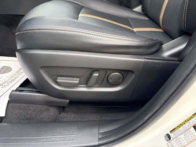 Certified 2025 MAZDA CX-70 Plug-In Hybrid w/ Premium Plus AWD/4WD image 22