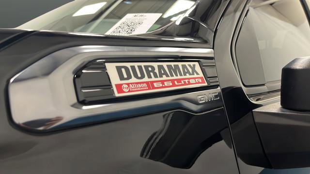 Used 2023 GMC Sierra 3500 AT4 w/ AT4 Preferred Package AWD/4WD image 43
