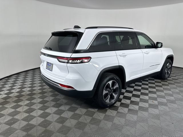 Used 2023 Jeep Grand Cherokee 4WD 4xe image 27