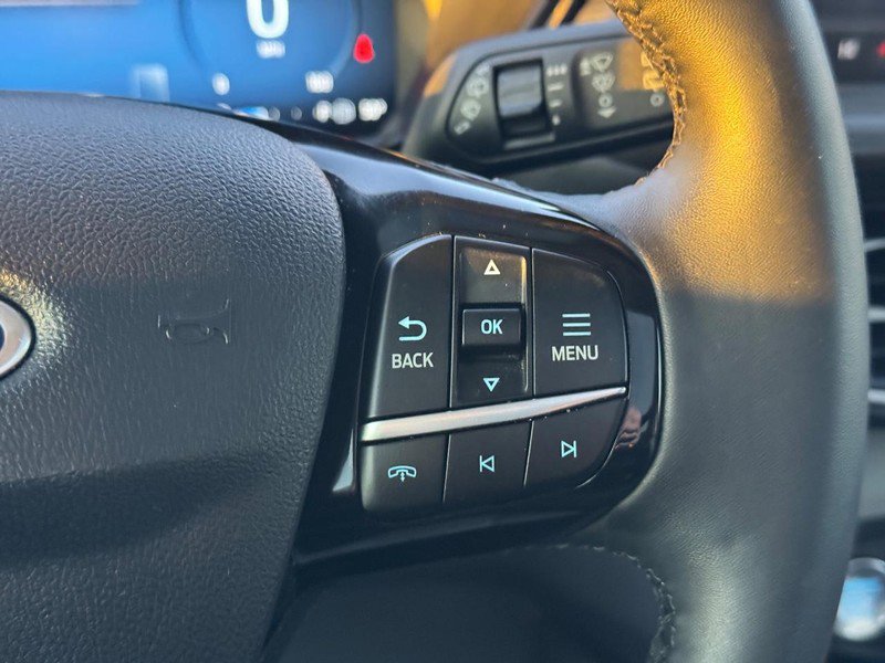 Used 2024 Ford Escape Platinum w/ Premium Technology Package image 21