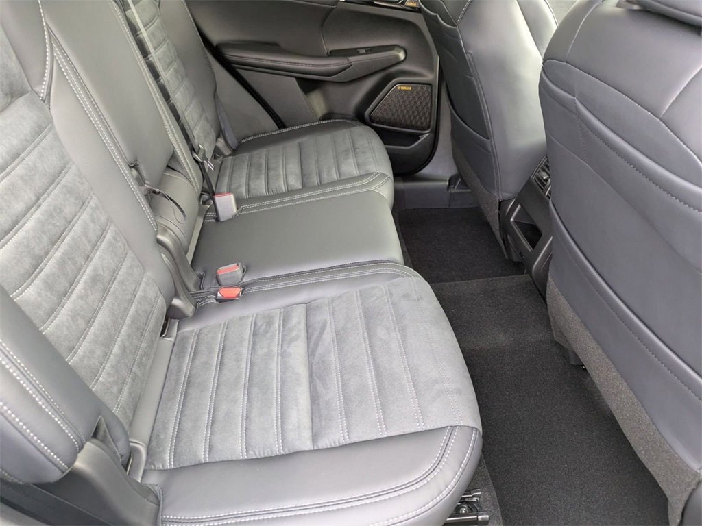 New 2025 Mitsubishi Outlander SE image 31