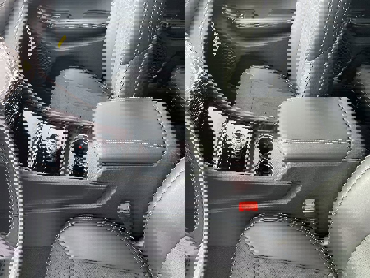 New 2025 Jeep Grand Cherokee L Altitude image 36