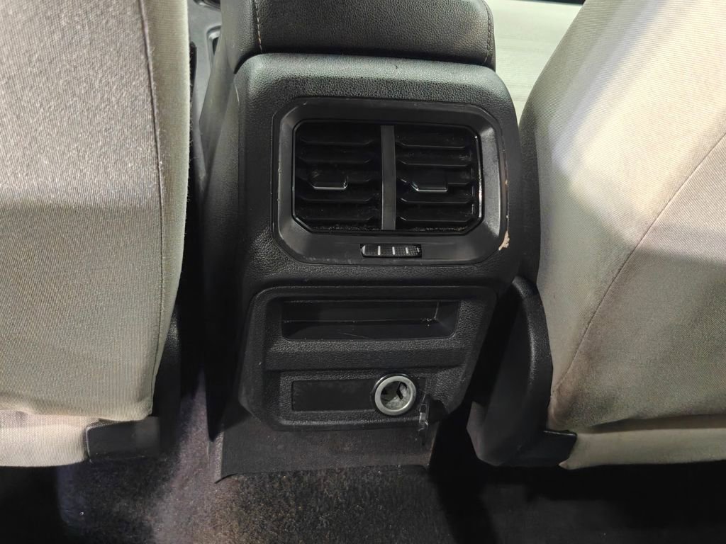 Used 2022 Volkswagen Tiguan S image 29