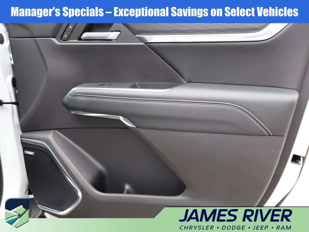 Used 2026 GMC Acadia Elevation w/ Elevation Premium Package AWD/4WD image 8