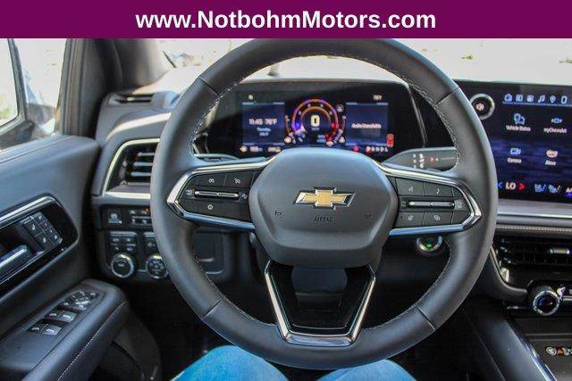 New 2025 Chevrolet Suburban Premier image 25