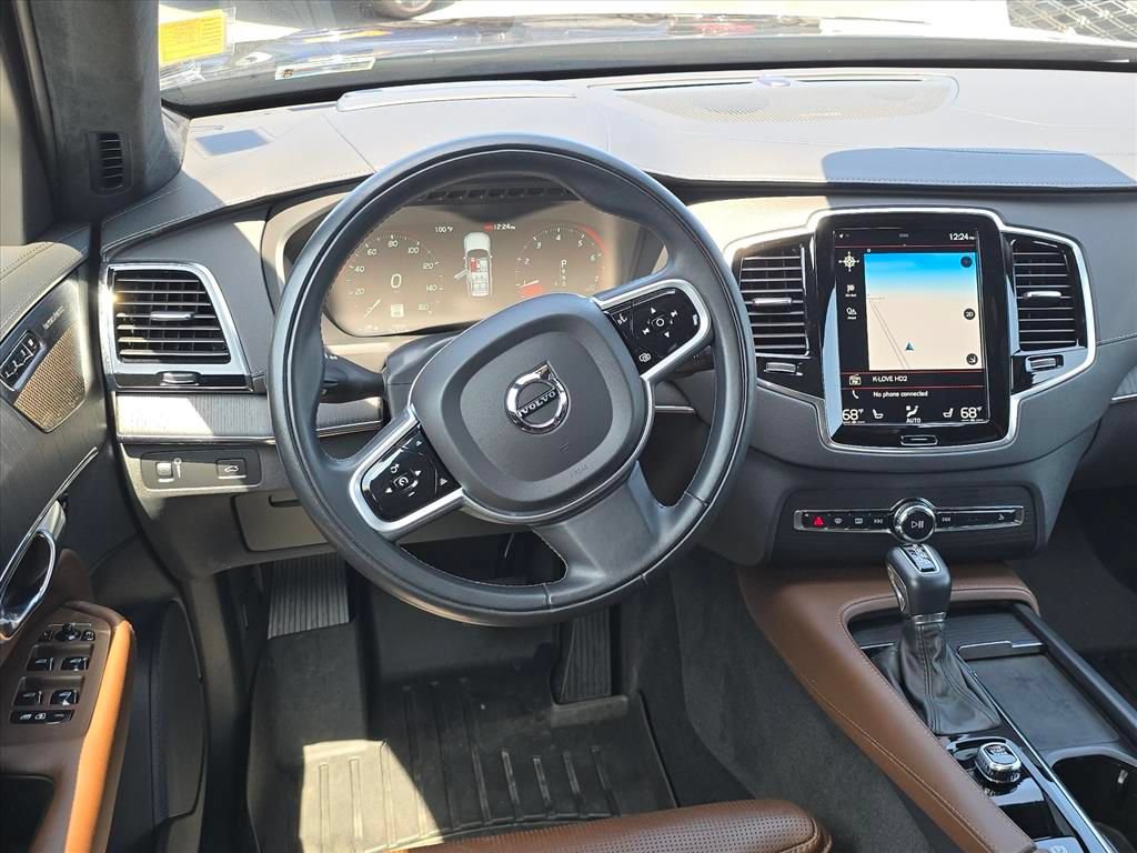 Used 2022 Volvo XC90 T6 Inscription w/ Lounge Package AWD/4WD image 11