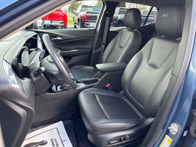 Certified 2024 Buick Encore GX Sport Touring w/ Comfort Package image 3