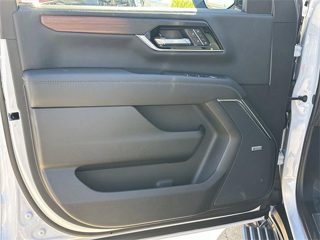 New 2026 GMC Yukon XL Denali w/ Denali Reserve Package image 20