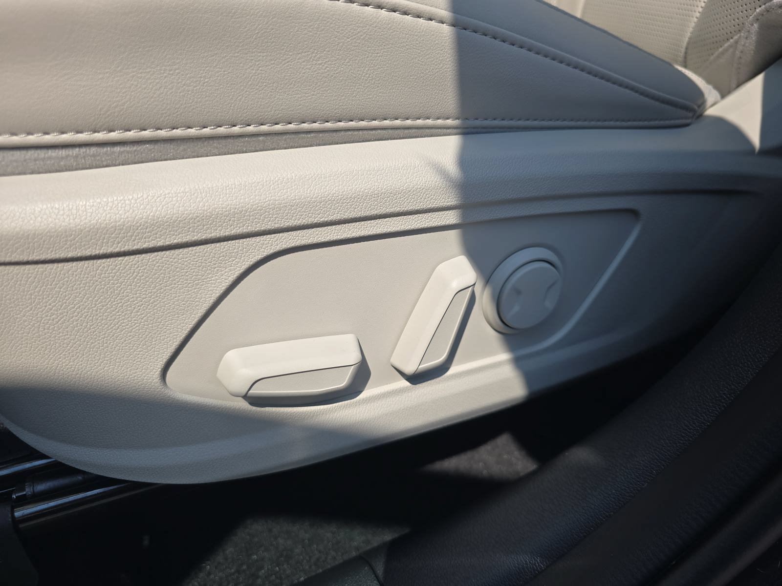 New 2026 Kia Sorento S w/ S Panoramic Sunroof Package FWD image 27