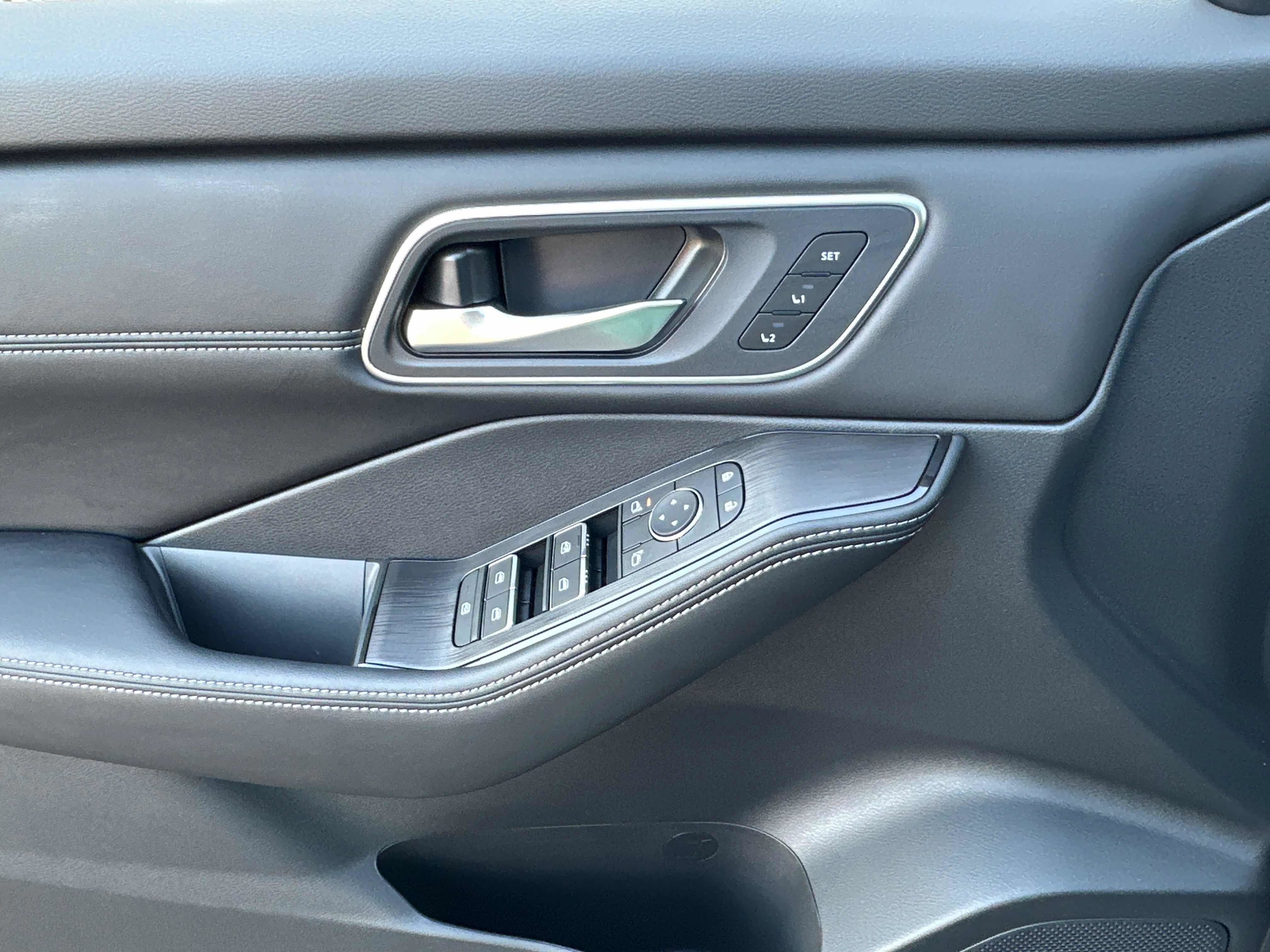 New 2026 Nissan Rogue Platinum w/ Platinum Premium Package image 19