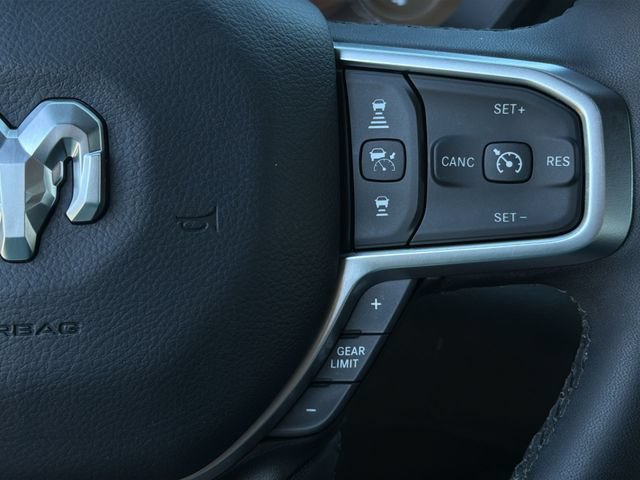 Used 2025 RAM 1500 Big Horn AWD/4WD image 31