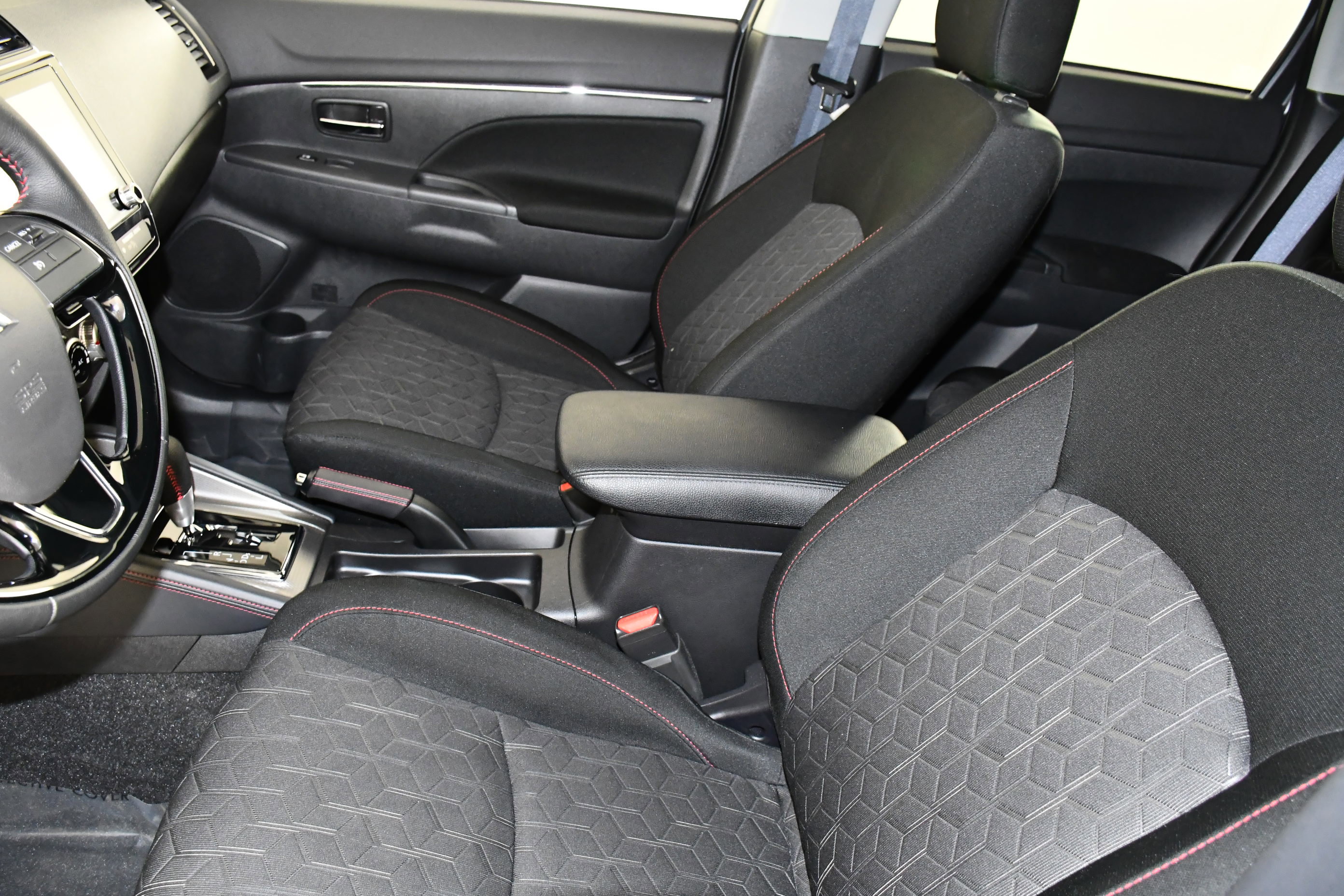 Used 2024 Mitsubishi Outlander Sport LE image 38