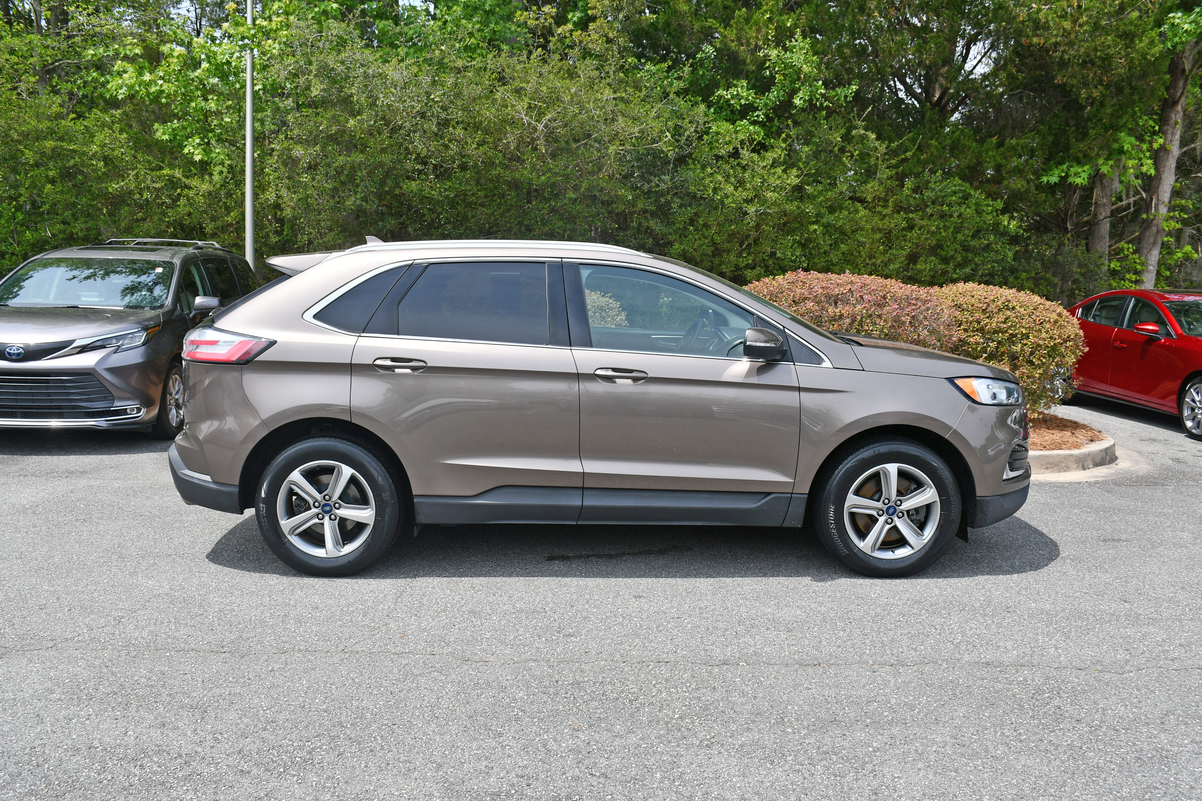 Used 2019 Ford Edge SEL w/ Equipment Group 201A AWD/4WD image 5
