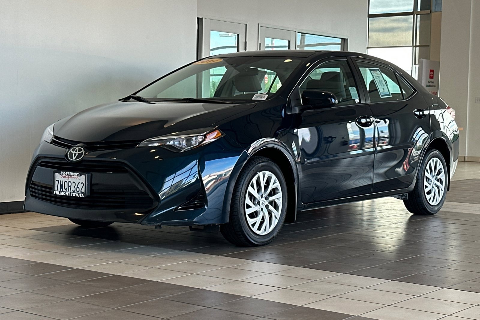 Certified 2017 Toyota Corolla LE image 8