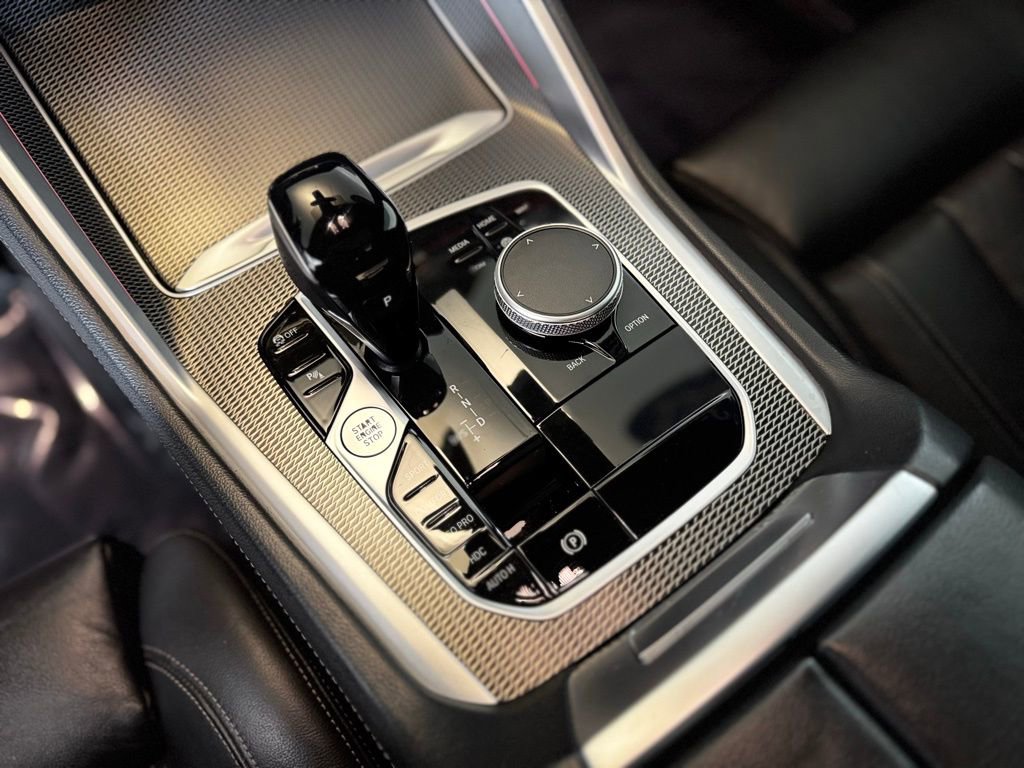 Used 2022 BMW X6 xDrive40i w/ M Sport Package image 19