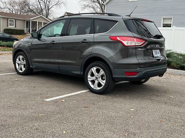 Used 2015 Ford Escape SE w/ Equipment Group 201A image 4