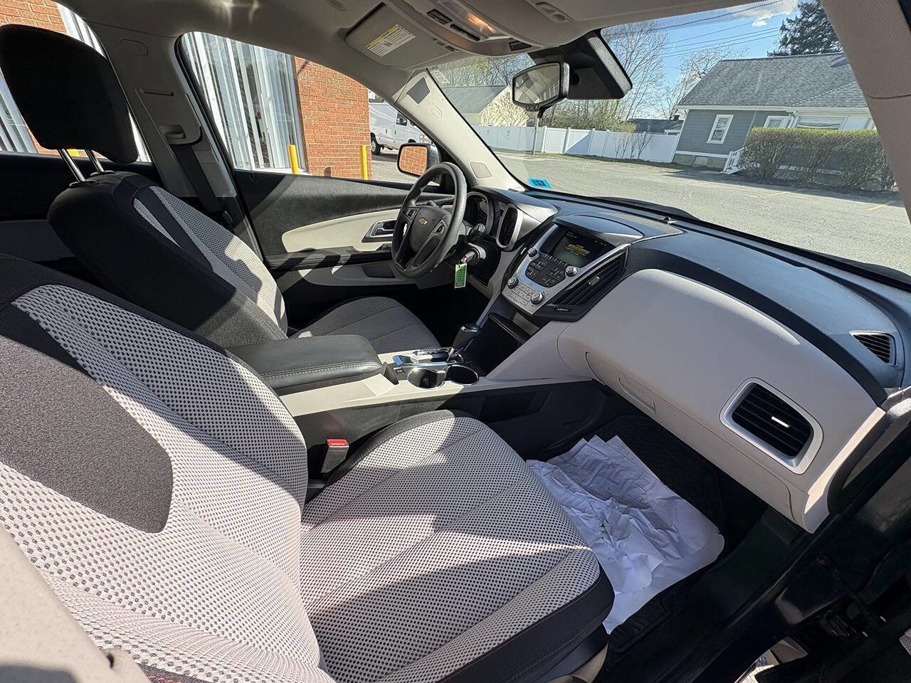 Used 2016 Chevrolet Equinox LS AWD/4WD image 11