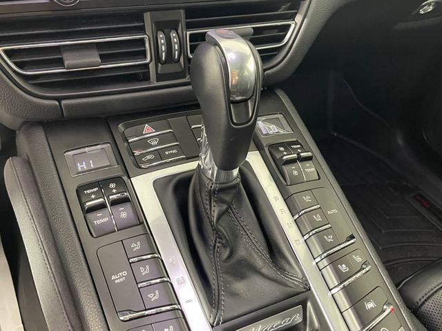 Used 2020 Porsche Macan AWD/4WD image 10