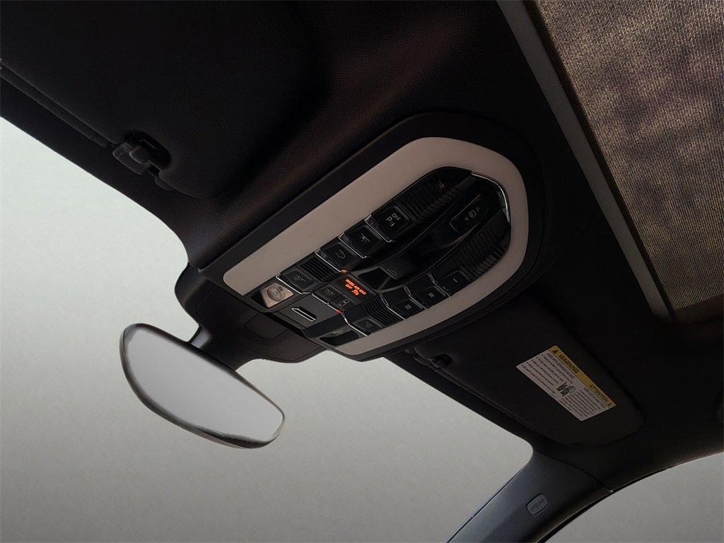 Used 2017 Porsche Cayenne Platinum Edition w/ Premium Package (PJV) image 45