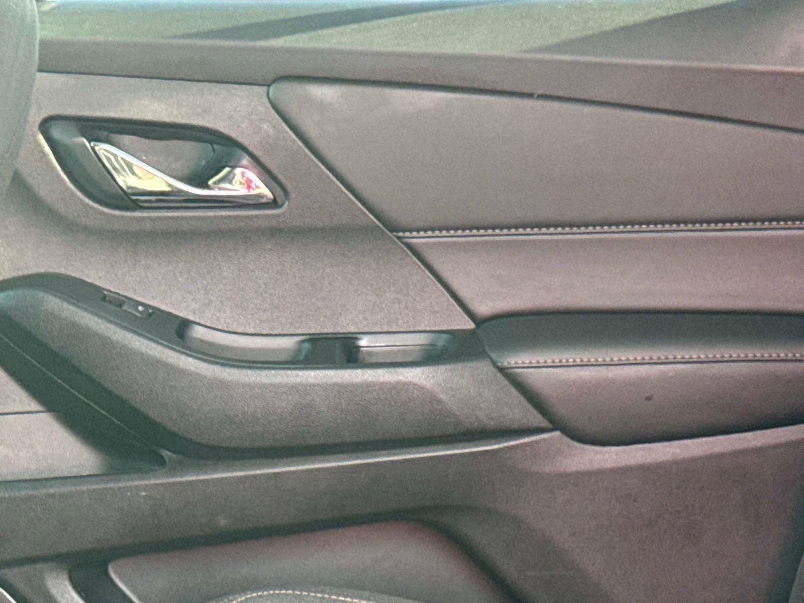Used 2019 Chevrolet Traverse LS FWD image 14