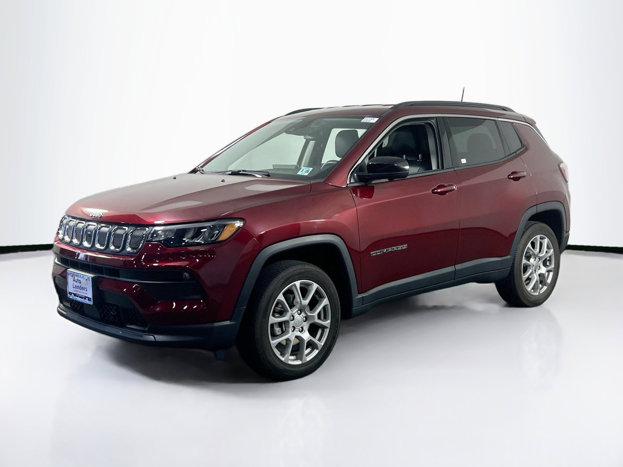 Used 2022 Jeep Compass Latitude image 1