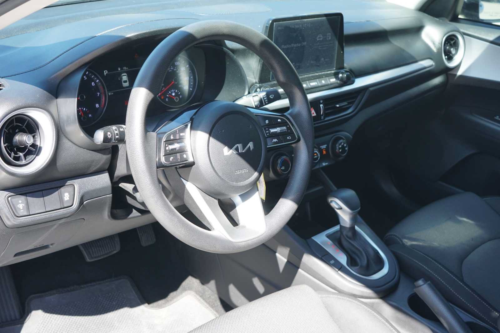 Certified 2024 Kia Forte LX FWD image 7