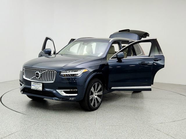 New 2025 Volvo XC90 B6 Plus w/ Protection Package Premier image 9
