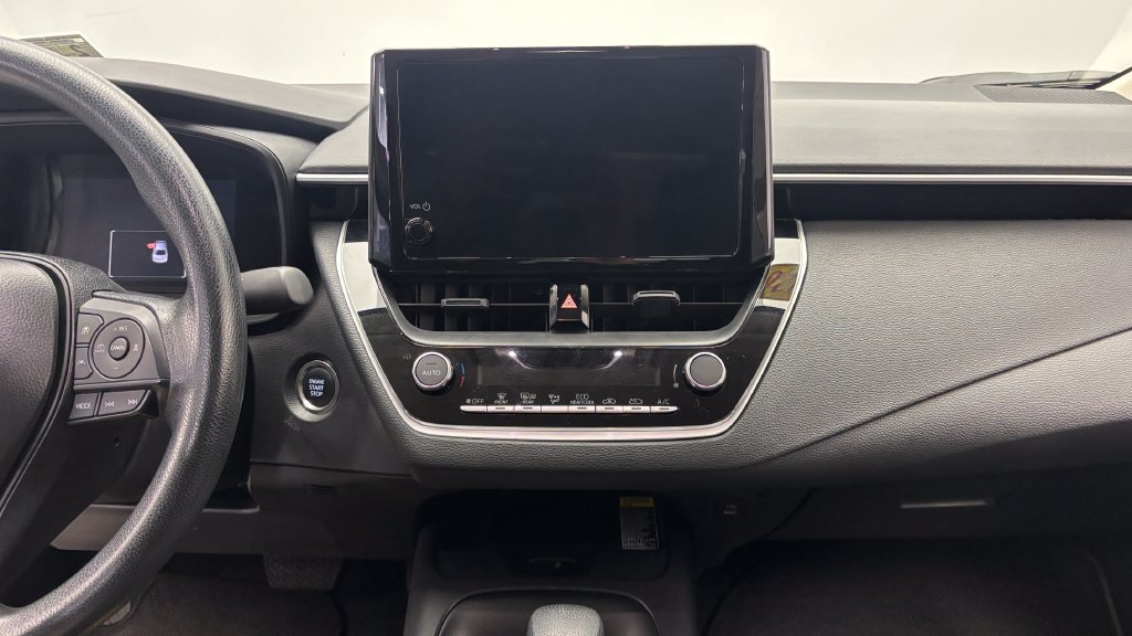 Used 2026 Toyota Corolla LE w/ LE Premium Package FWD image 18