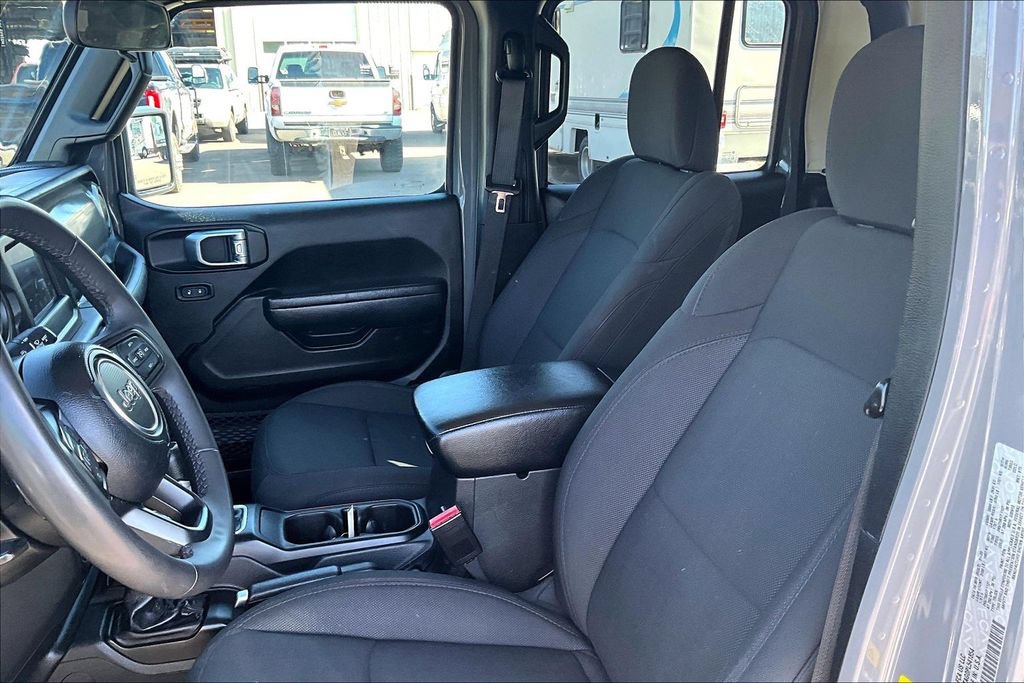 Used 2023 Jeep Gladiator Sport AWD/4WD image 25