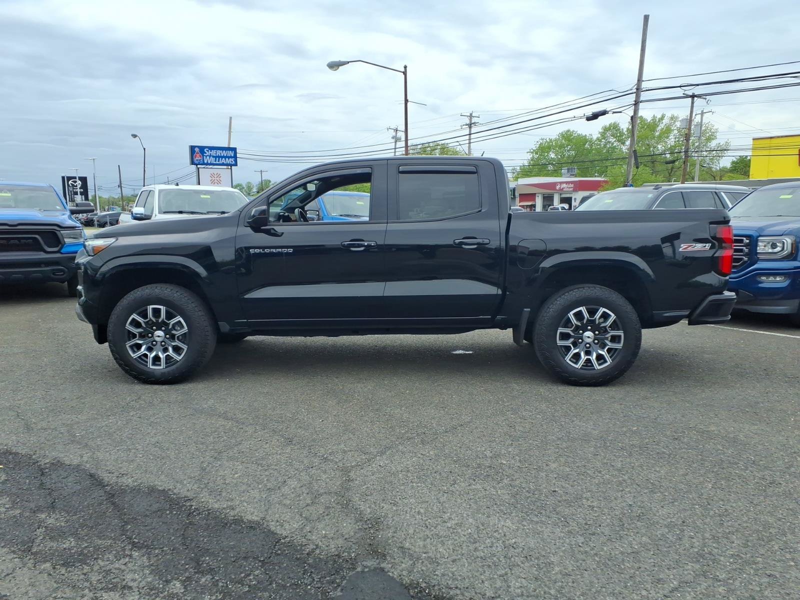 Used 2023 Chevrolet Colorado Z71 w/ Z71 Convenience Package 2 AWD/4WD image 7