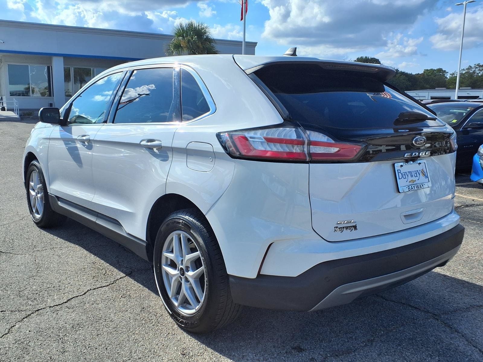 Used 2024 Ford Edge SEL AWD/4WD image 23