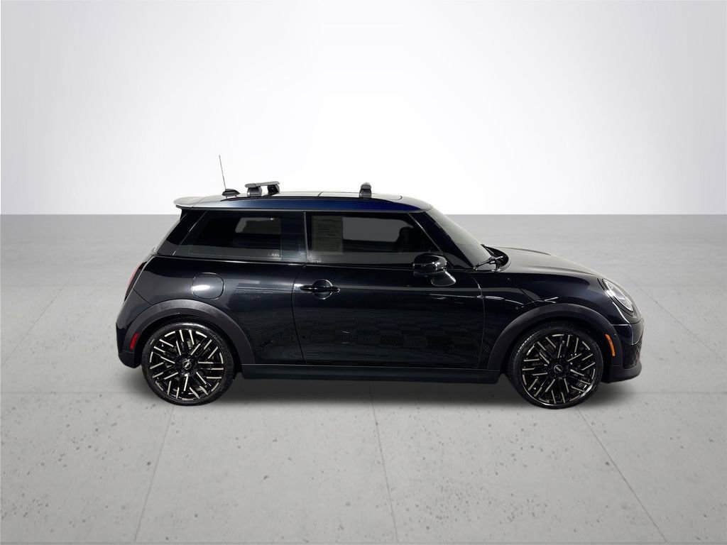 Used 2025 MINI Cooper S image 5