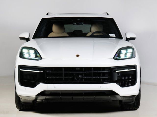 New 2026 Porsche Cayenne GTS image 6