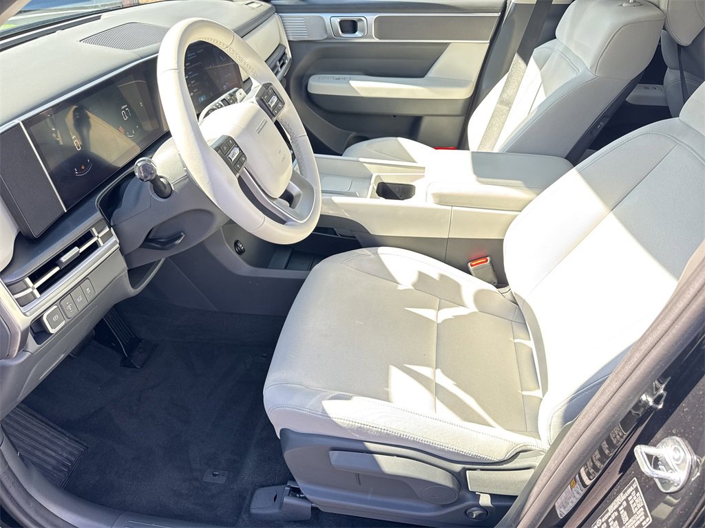 Used 2024 Hyundai Santa Fe SE image 9