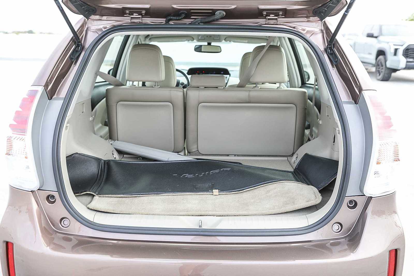 Used 2015 Toyota Prius V Four FWD image 25