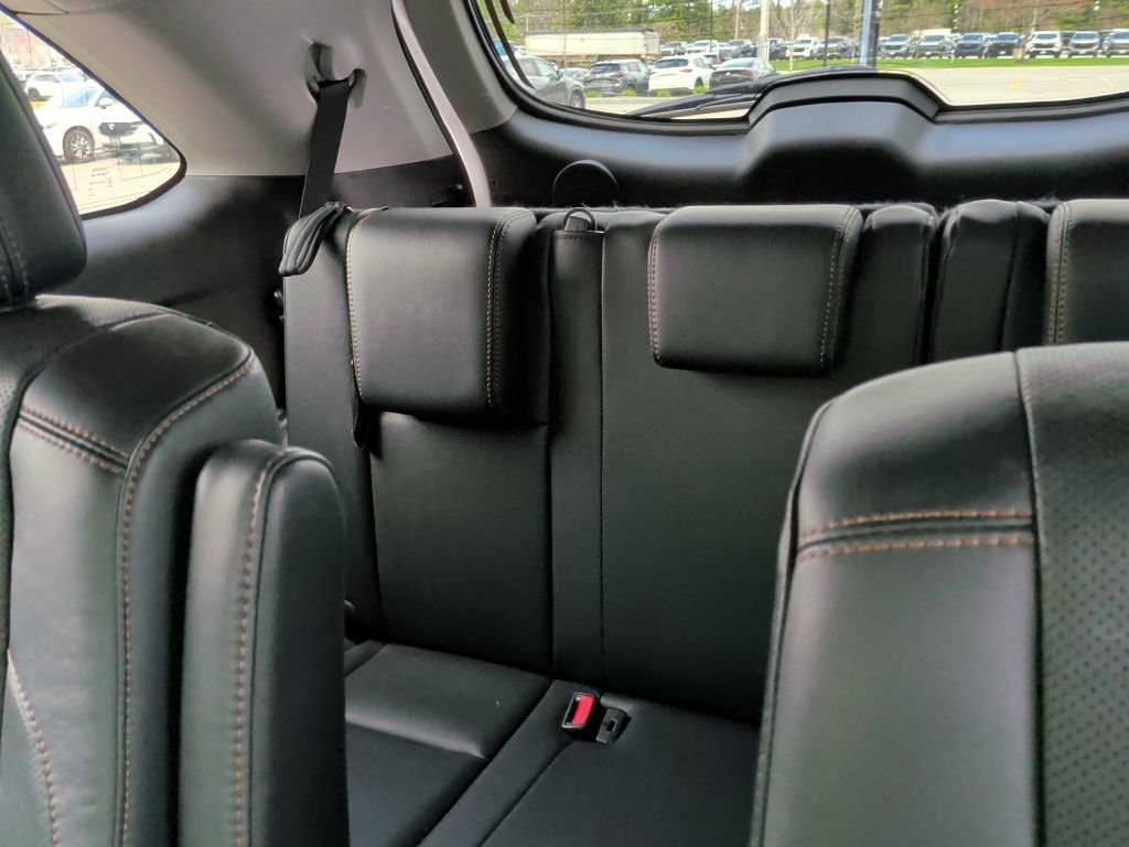 Used 2017 Toyota Highlander Limited Platinum AWD/4WD image 13