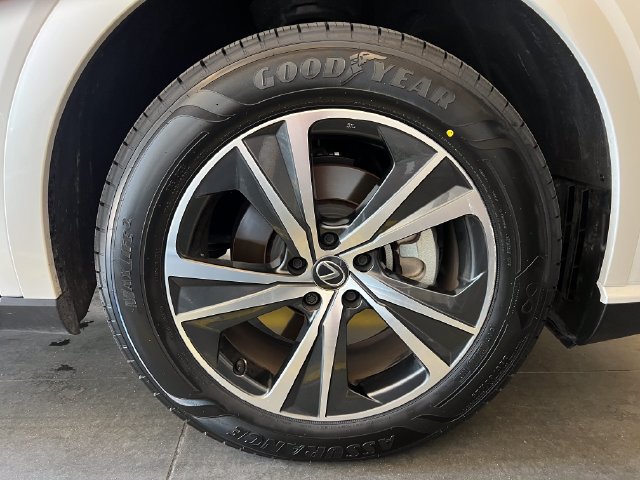 Used 2024 Lexus RX 350 Premium w/ Accessory Package (Z1) FWD image 12