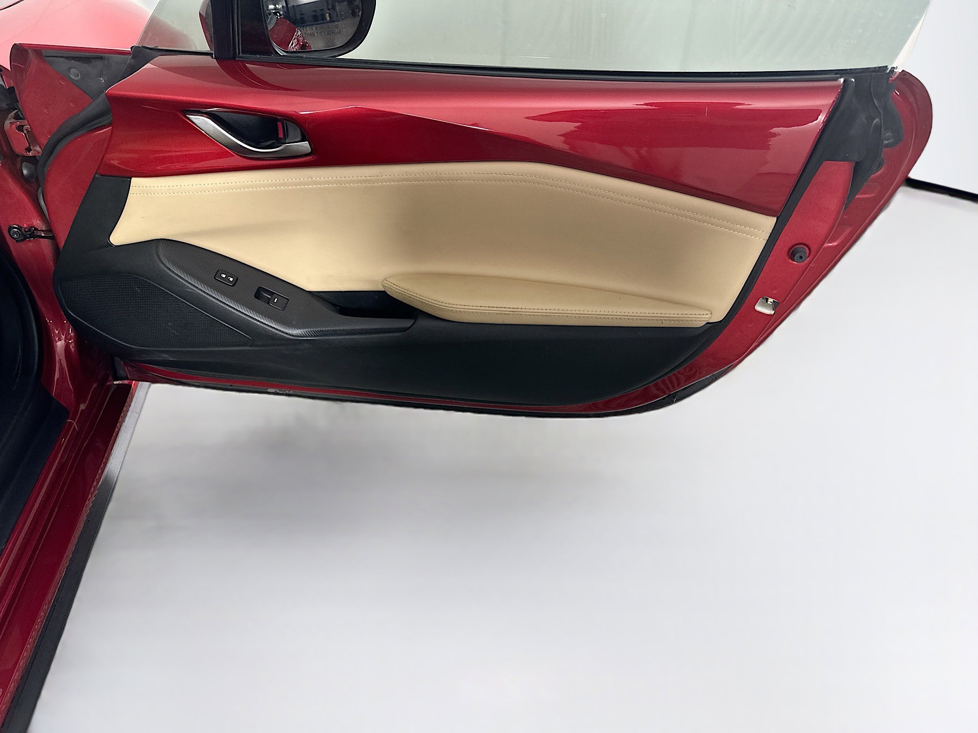 Used 2017 MAZDA MX-5 Miata RF Grand Touring RWD image 25