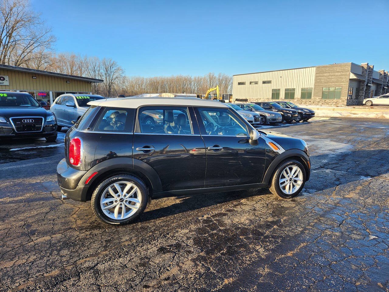 Used 2013 MINI Cooper Countryman FWD image 9